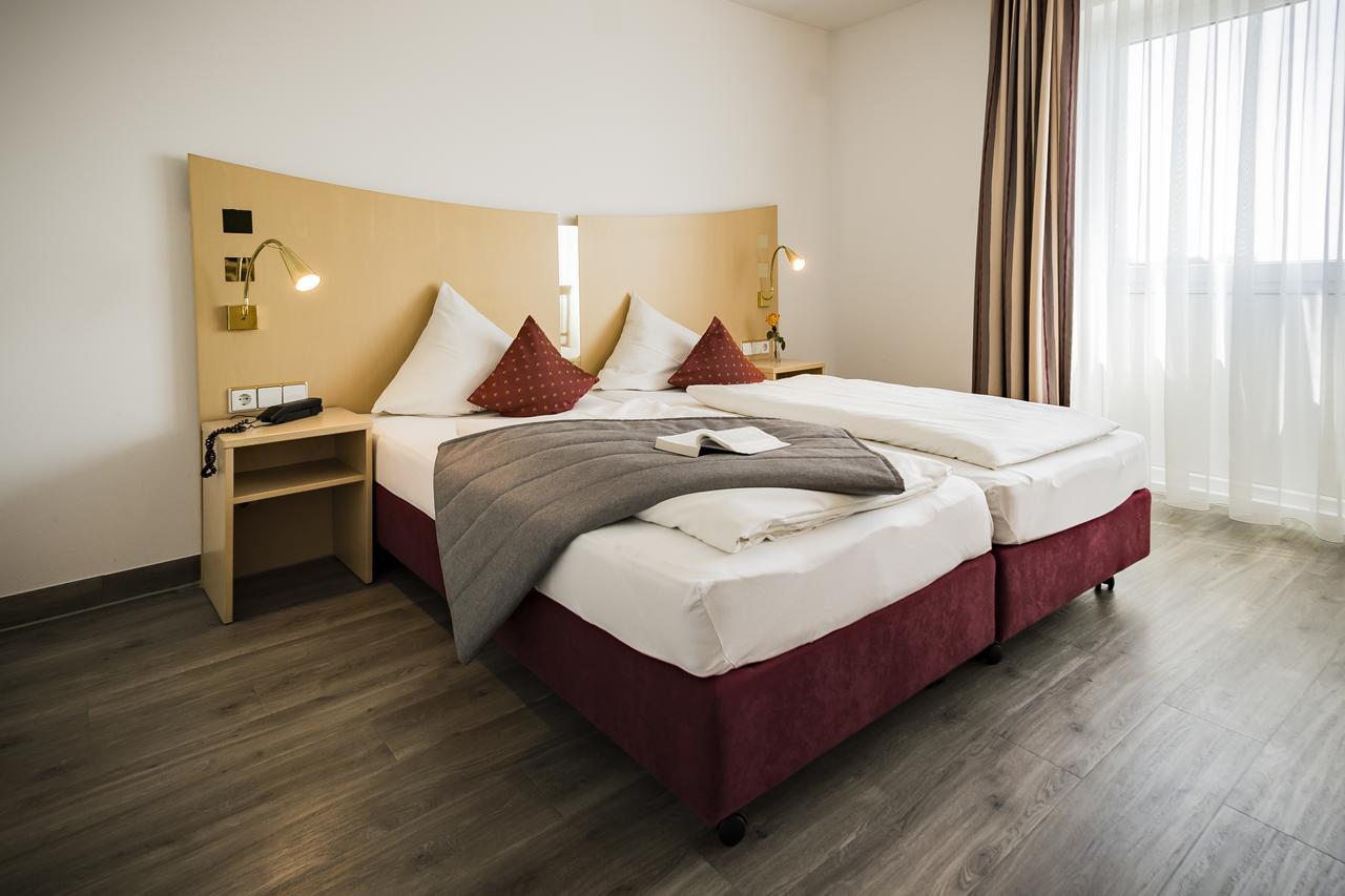 City-Hotel Garni Neu-Ulm Exterior photo