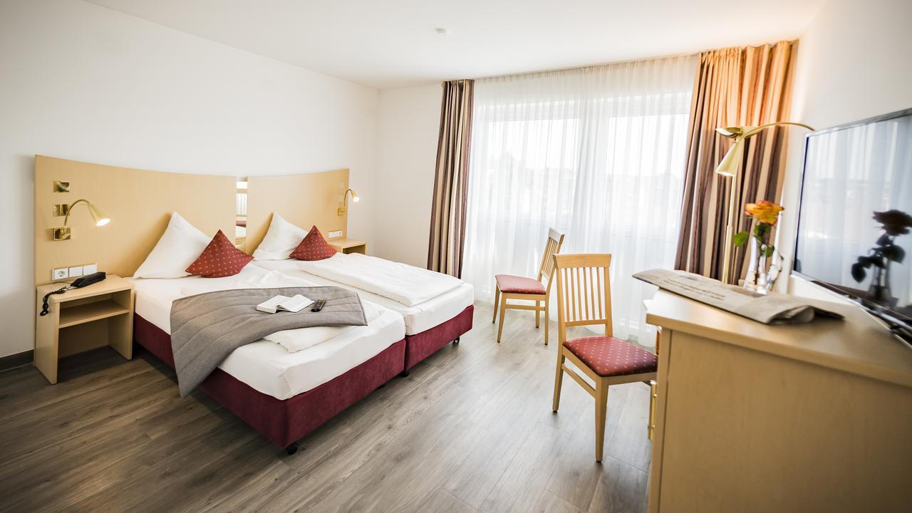 City-Hotel Garni Neu-Ulm Exterior photo